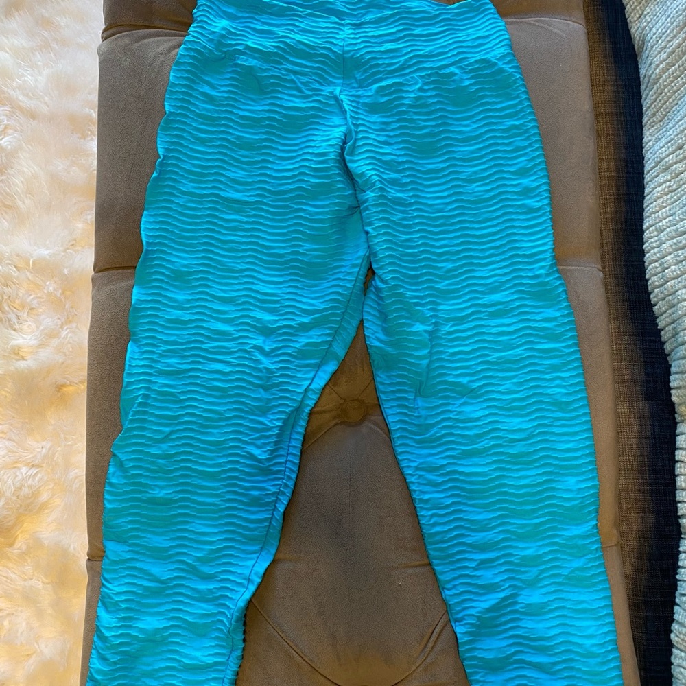 Booty By Brabants - original cropped leggings.